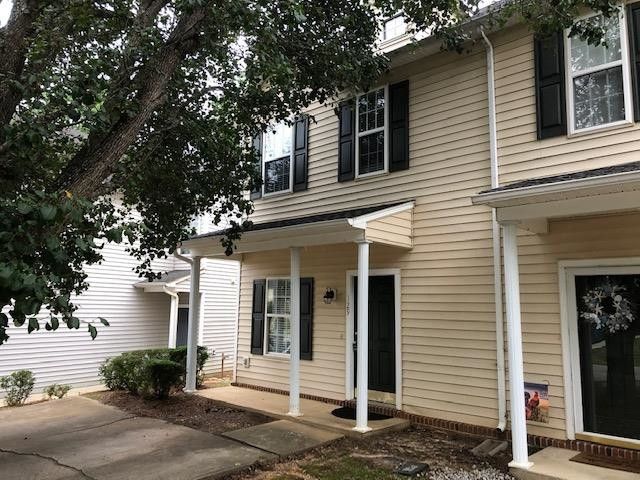 129 Woodson Dr, Clayton, NC 27527