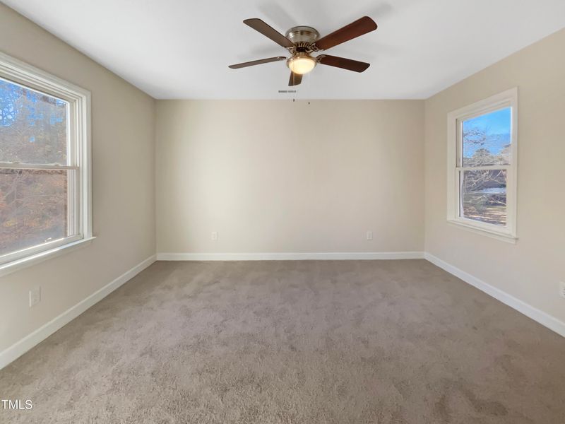 12905 Barsanlaw Dr, Raleigh, NC 27613