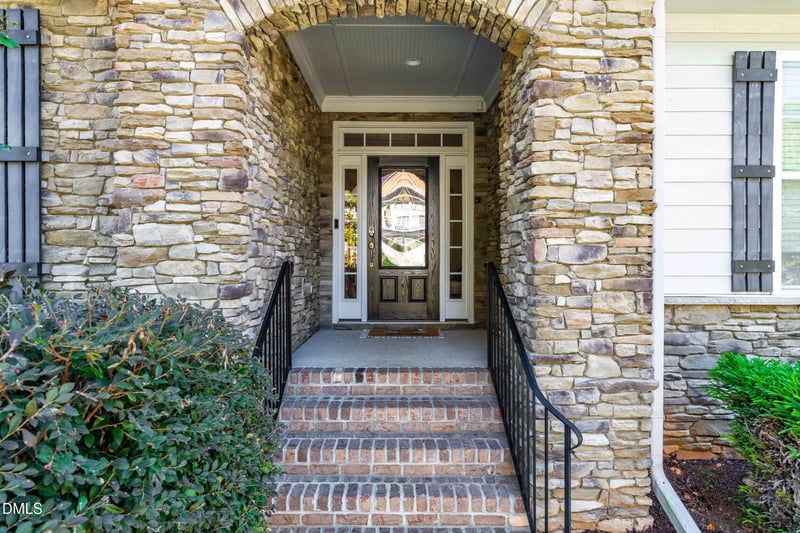 12909 Baybriar Dr, Raleigh, NC 27613