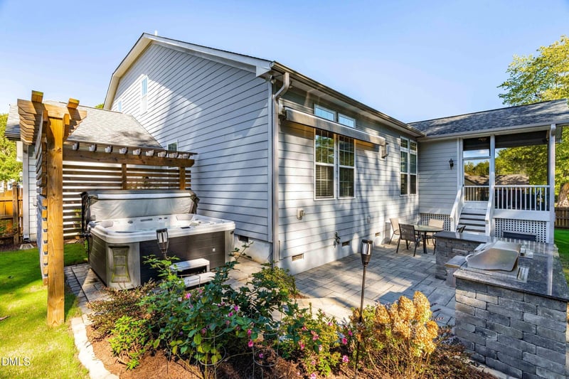 12909 Baybriar Dr, Raleigh, NC 27613