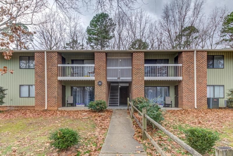1291 Schaub Dr #E, Raleigh, NC 27606