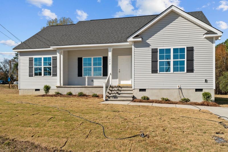 1292 S 6th St, Lillington, NC 27546