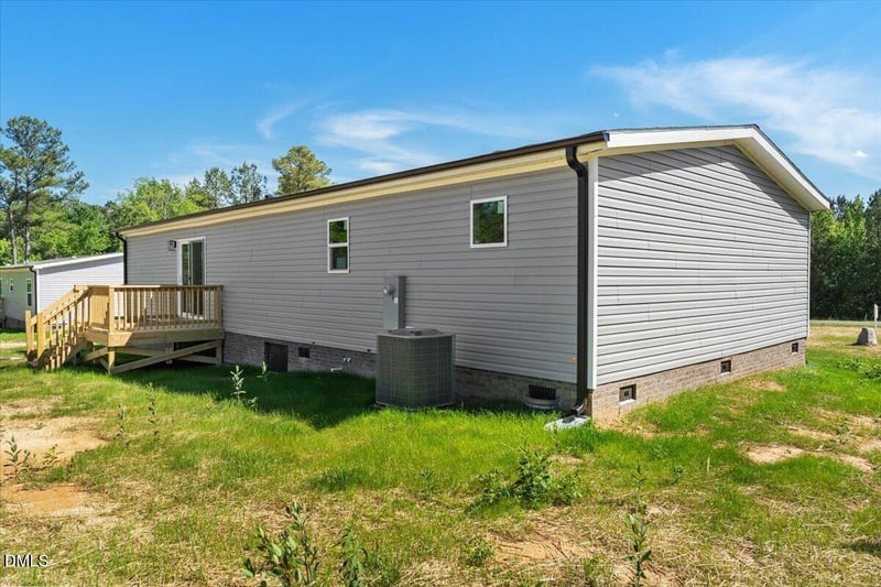 1295 Schloss Rd, Louisburg, NC 27549