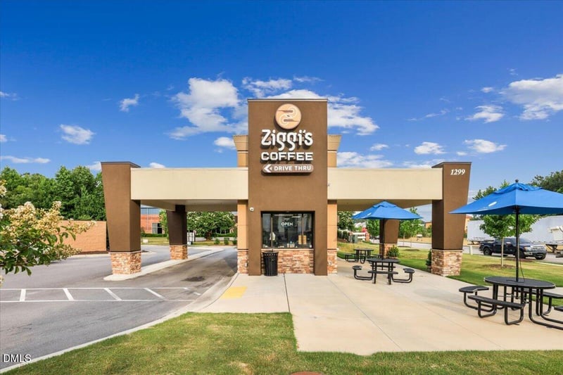 1299 Mechanical Dr, Clayton, NC 27520