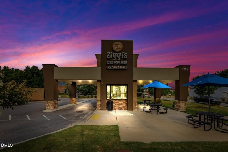 1299 Mechanical Dr, Clayton, NC 27520