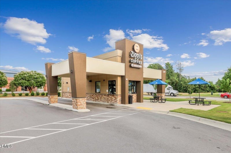 1299 Mechanical Dr, Clayton, NC 27520
