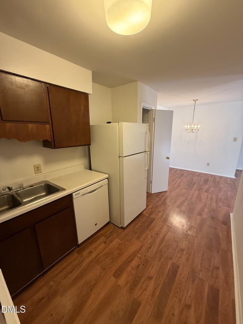 1299 Schaub Dr #D, Raleigh, NC 27606