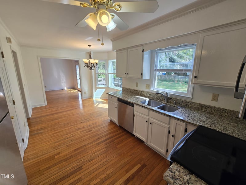 13 Cedar Hill Dr, Durham, NC 27713
