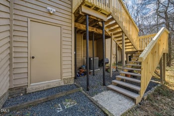 13 Creekview Ln, Durham, NC 27705