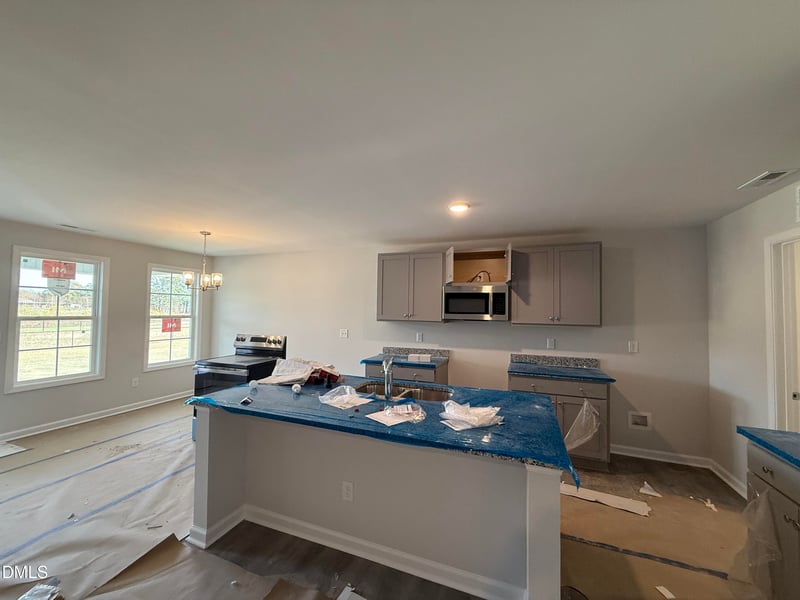 13 Emily Gardens Dr, Selma, NC 27576