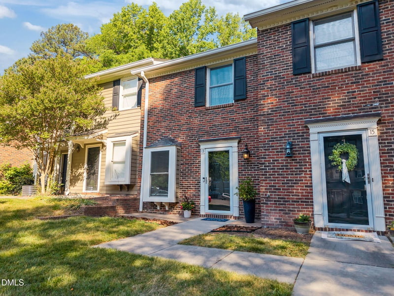 13 Hartford Ct, Durham, NC 27707