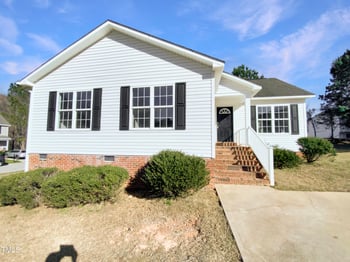 13 Herndon Ct, Clayton, NC 27520