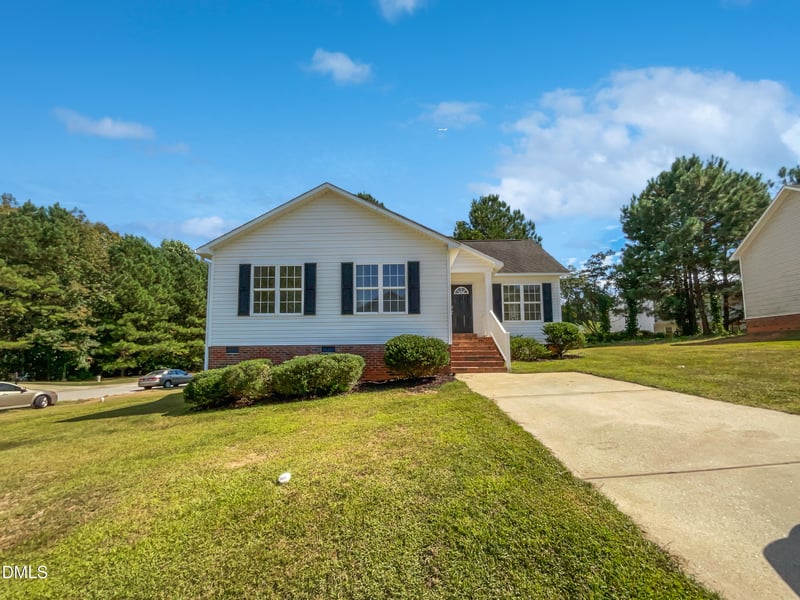 13 Herndon Ct, Clayton, NC 27520
