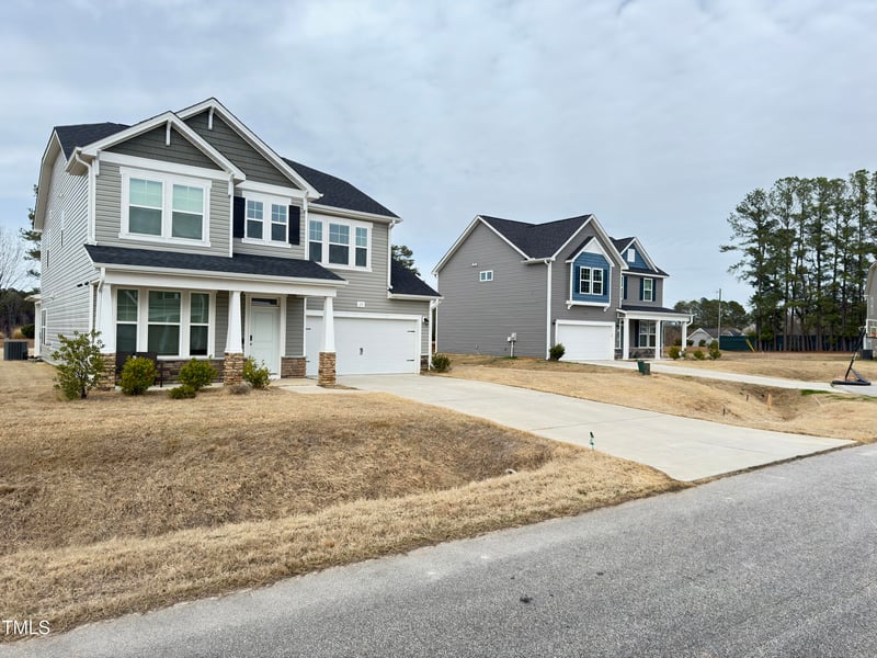 13 Knotty Pine Ln, Clayton, NC 27520