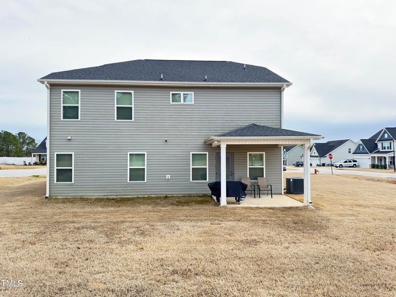 13 Knotty Pine Ln, Clayton, NC 27520