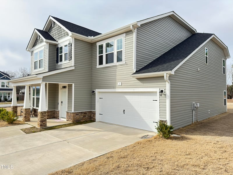 13 Knotty Pine Ln, Clayton, NC 27520