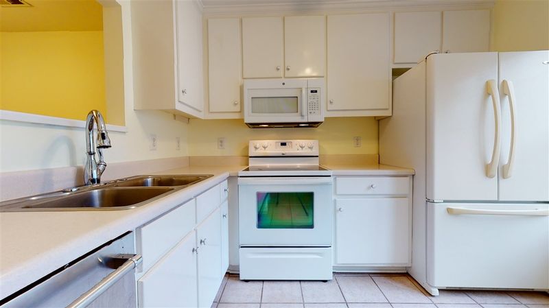 13 Mandy Ct, Durham, NC 27707