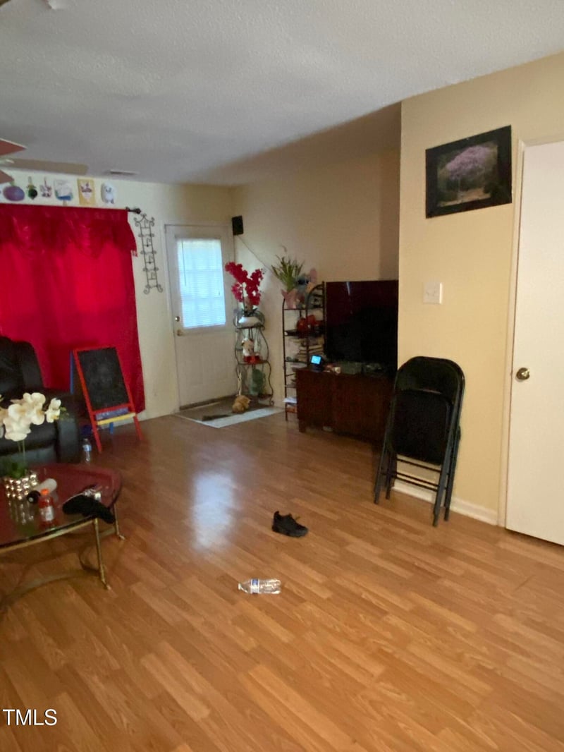 13 Providence Ct, Durham, NC 27705