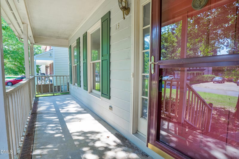 13 Warbler Ln, Durham, NC 27712