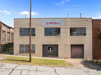 130 5th St, Burlington, NC 27215