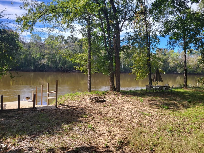130 Bay St, Fuquay Varina, NC 27526