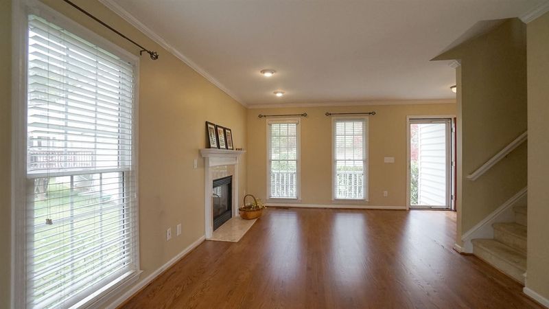 130 Benedum Pl, Cary, NC 27518