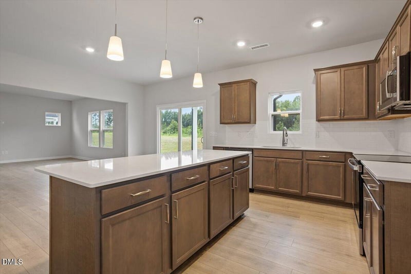 130 Buckthorn Dr, Youngsville, NC 27596
