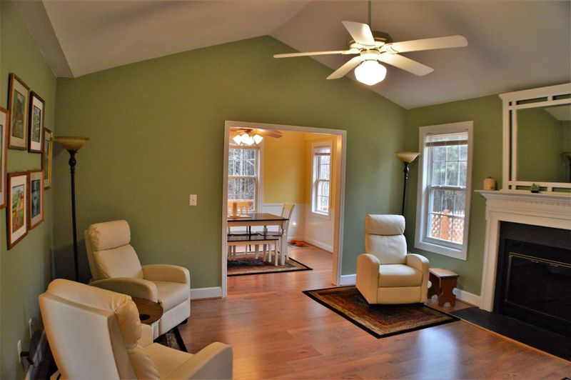 130 Camden Dr, Youngsville, NC 27596