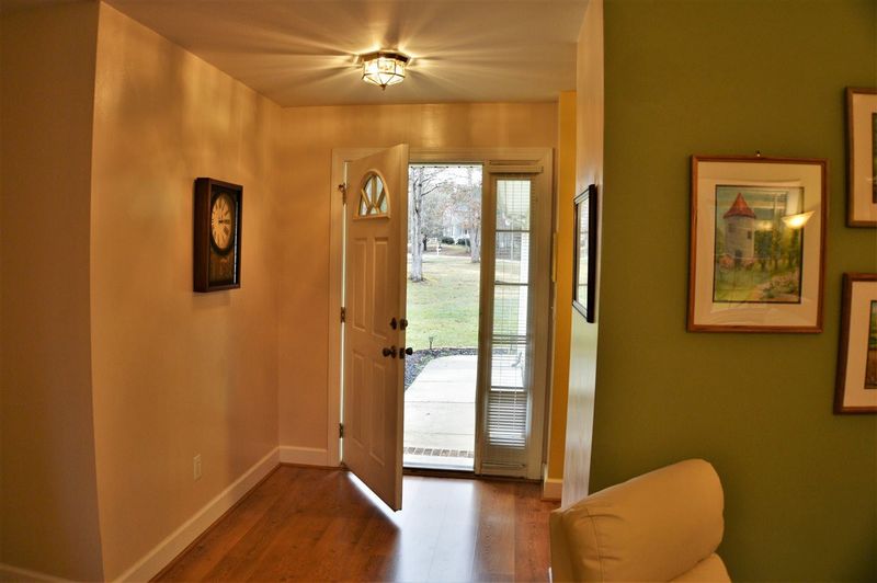 130 Camden Dr, Youngsville, NC 27596
