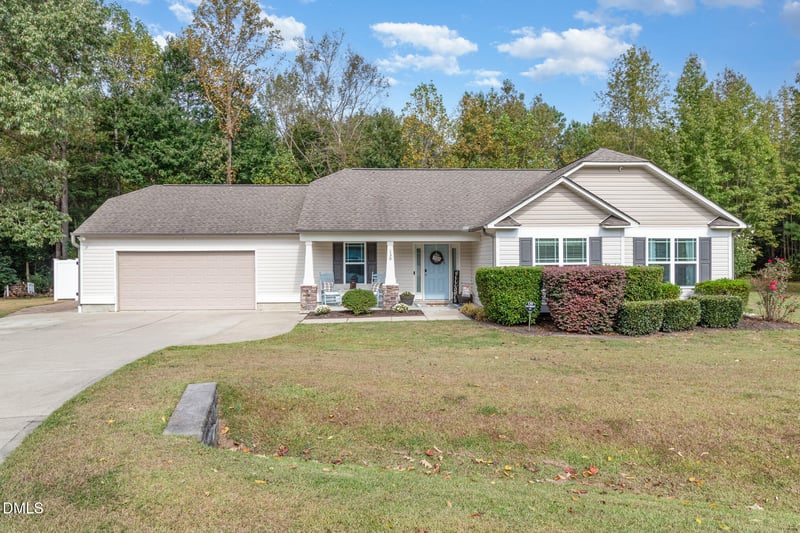130 Castaway Ct, Clayton, NC 27520