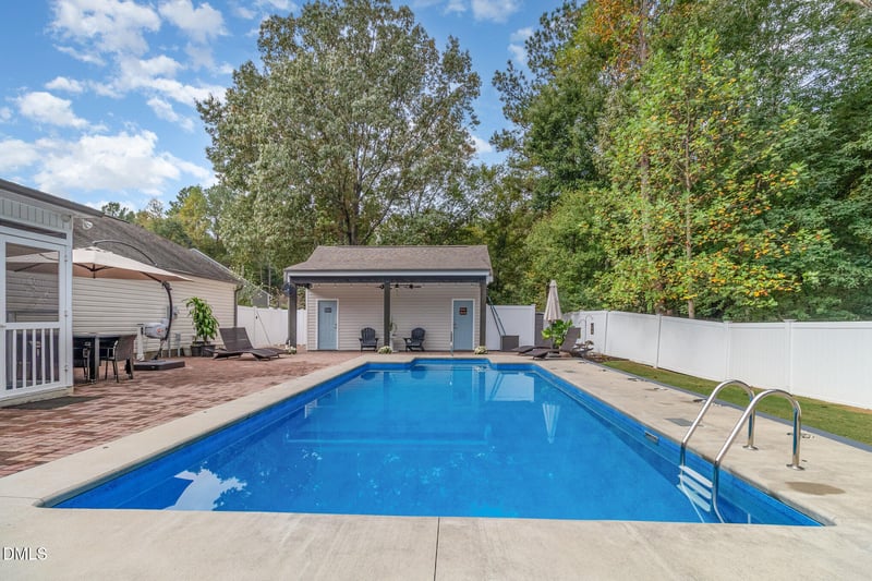 130 Castaway Ct, Clayton, NC 27520