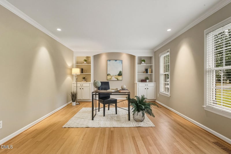 130 Castlewood Dr, Cary, NC 27511