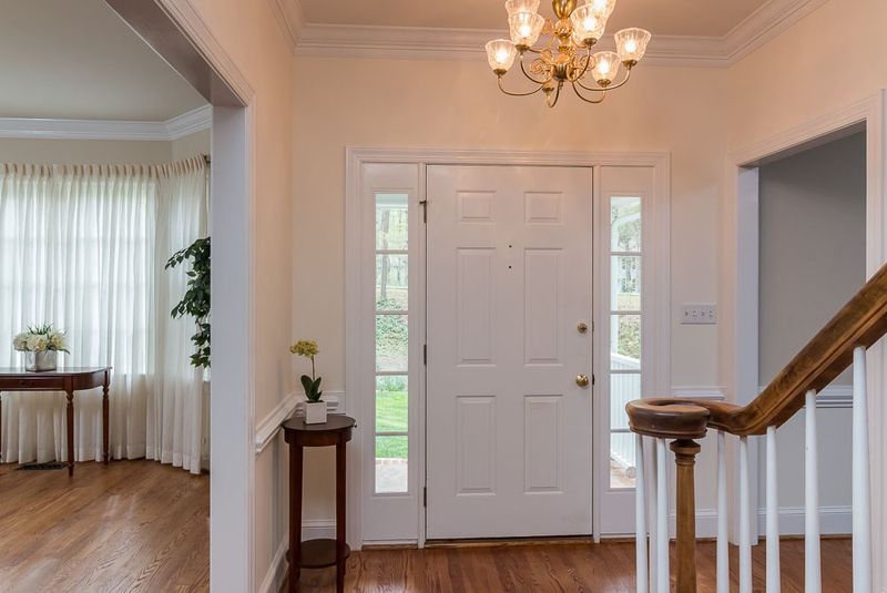130 Cedar Hills Cir, Chapel Hill, NC 27514