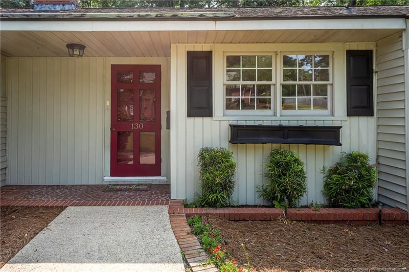130 Churchill Dr, Fayetteville, NC 28303