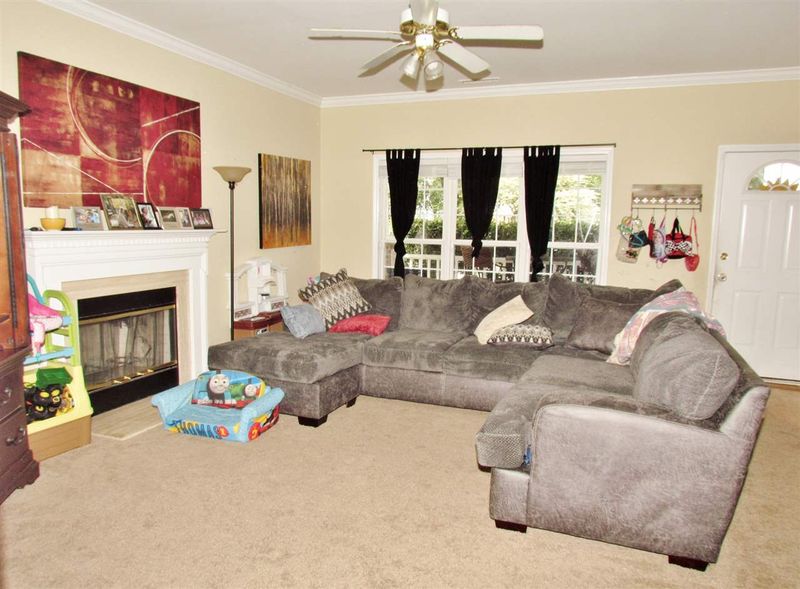 130 Cricketgrass Dr, Cary, NC 27513