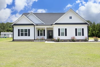 130 Crownview Ln, Dunn, NC 28334