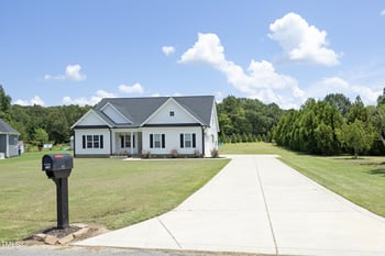 130 Crownview Ln, Dunn, NC 28334
