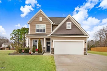 130 Daniel Farm Dr, Benson, NC 27504