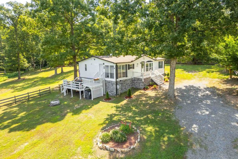 130 Debbie Dr, Clayton, NC 27527