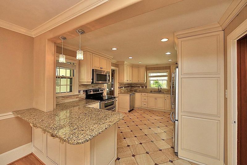 130 N Ennis St, Fuquay Varina, NC 27526