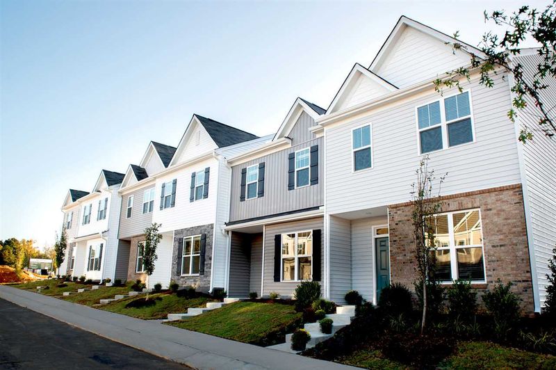 130 Enterprise Dr #49, Clayton, NC 27520