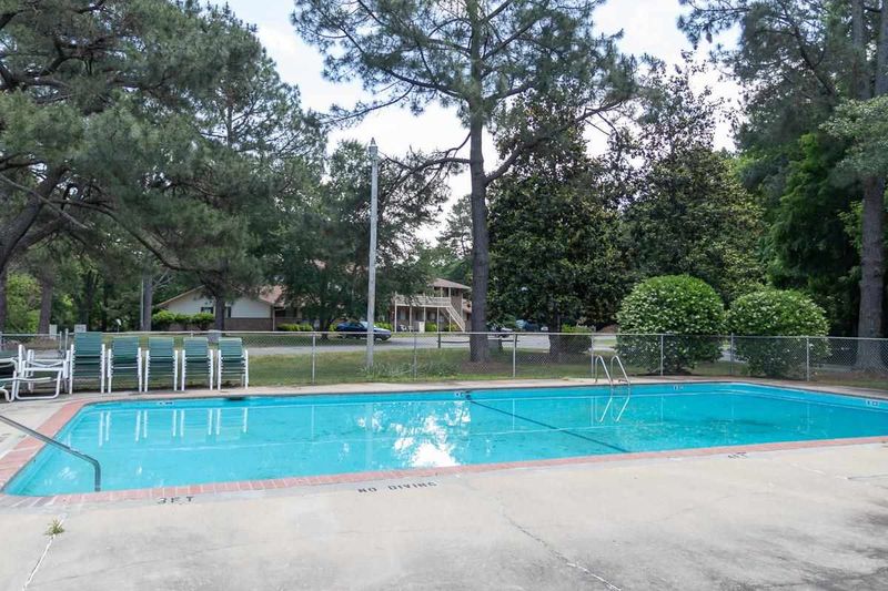 130 S Estes Dr #A-9, Chapel Hill, NC 27514
