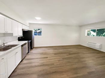 130 Estes Dr #B7, Chapel Hill, NC 27514