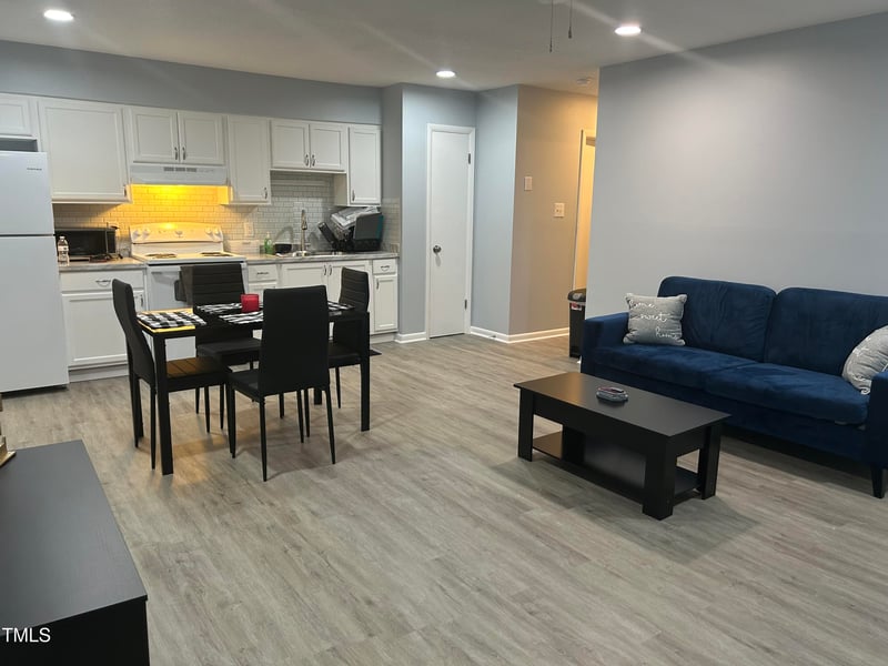 130 Estes Dr #C-5, Chapel Hill, NC 27514