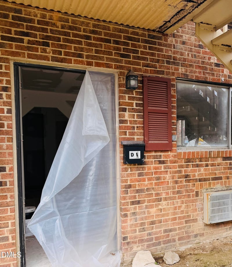 130 Estes Dr #D1, Chapel Hill, NC 27514