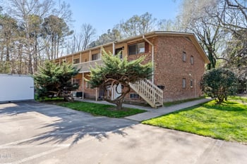 130 Estes Dr #D1, Chapel Hill, NC 27514