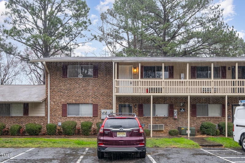 130 Estes Dr #F6, Chapel Hill, NC 27514
