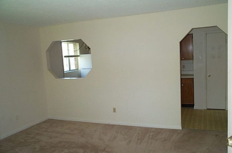 130 S Estes Dr #G-9, Chapel Hill, NC 27514