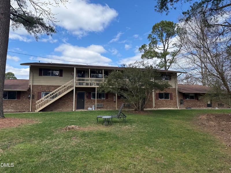 130 Estes Dr #H-12, Chapel Hill, NC 27514