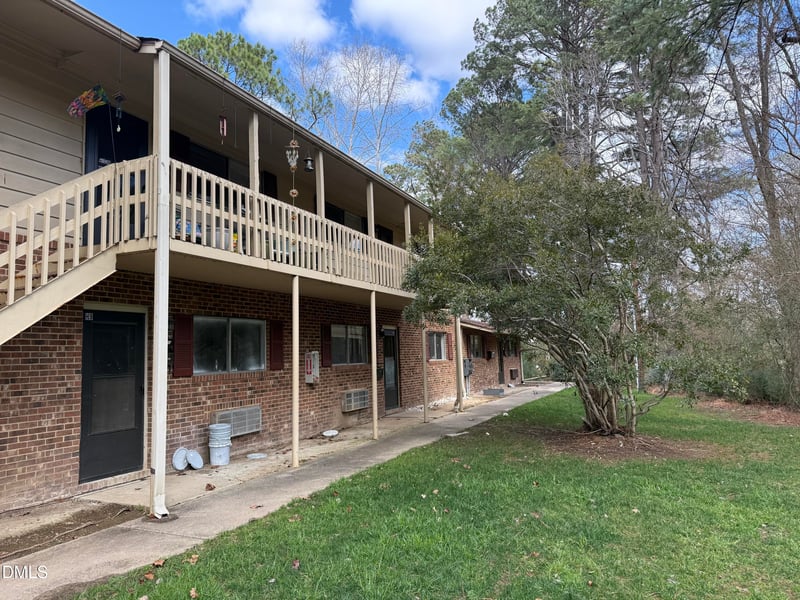 130 Estes Dr #H-12, Chapel Hill, NC 27514